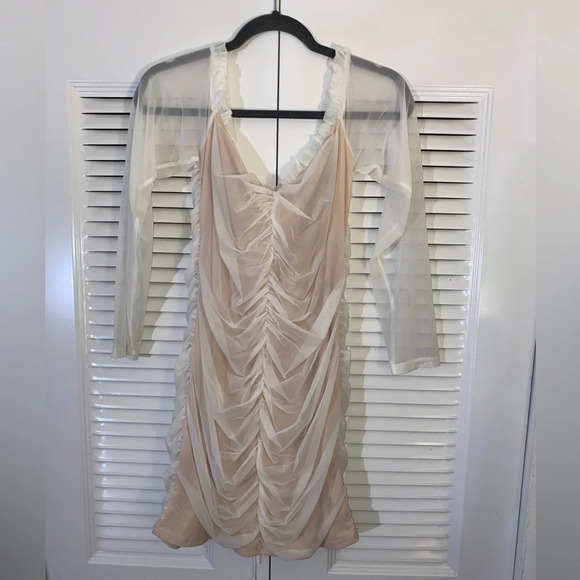 Fashion Nova Maura Mesh Long Sleeve Ruched Dress Size 2x NWT - Picture 4 of 7